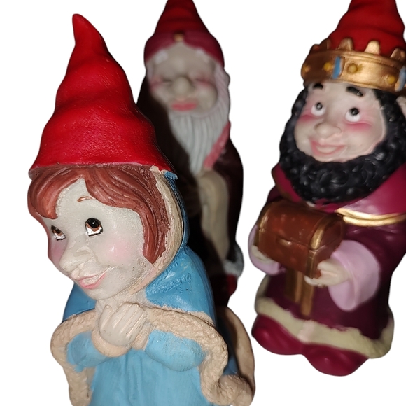 Set of 7 Gnome Nativity Creche Christmas Figures Jesus, Mary, Joseph, Wise Men - Picture 3 of 15